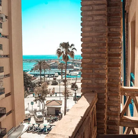 Puerto Playa, Centro فوينخيرولا